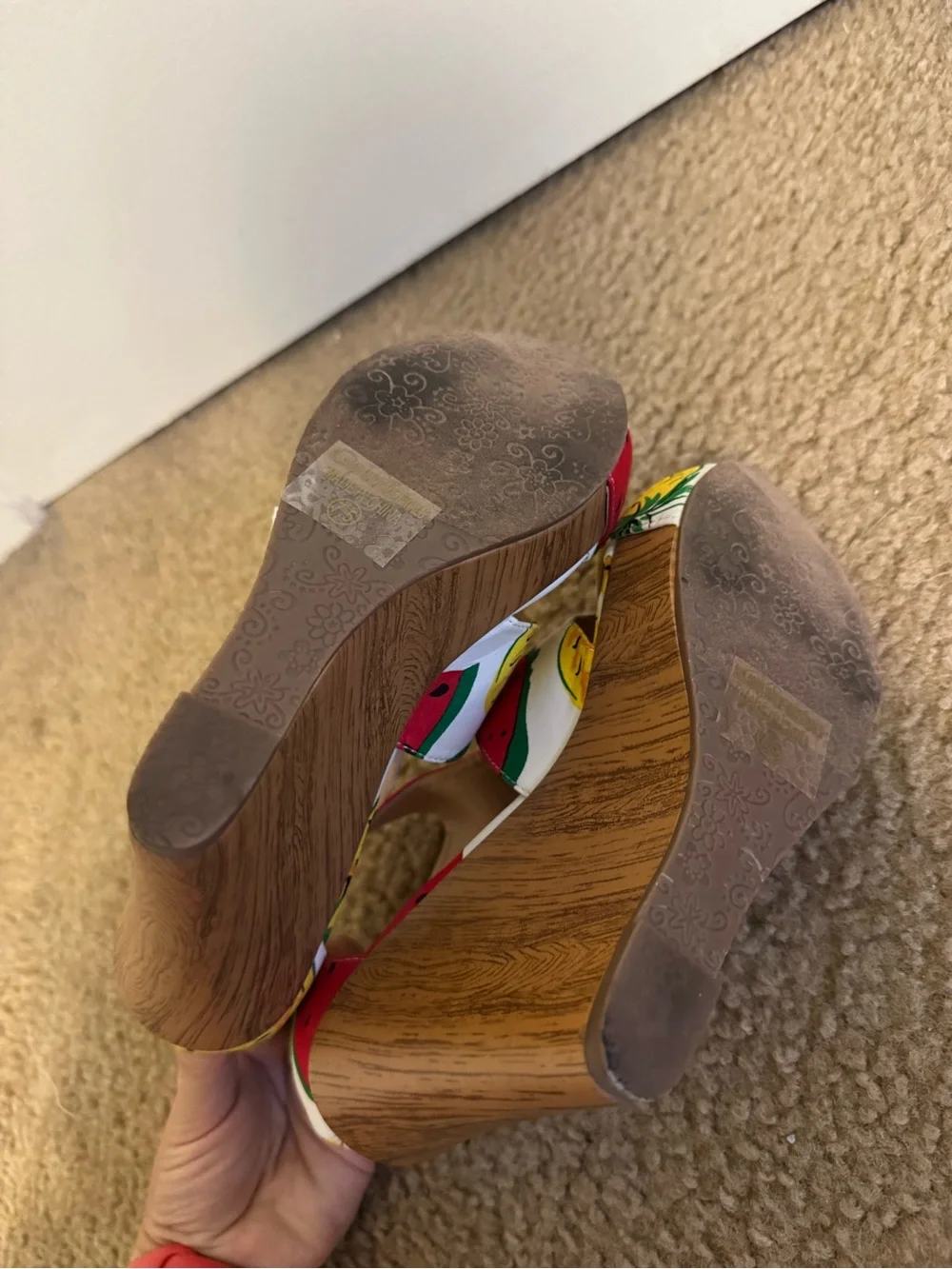 Chase + Chloe Watermelon & Pineapple Fruit Print Platform Wedge Sandals Size 7.5